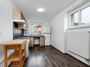 Prodej bytu 2+1, Mníšek pod Brdy, 5. května, 60 m2