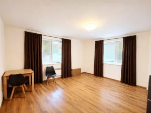 Pronájem bytu 2+kk, Praha - Hloubětín, Klánovická, 40 m2