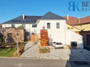 Prodej činžovního domu, Radslavice, Na Návsi, 670 m2