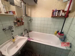 Prodej bytu 2+1, Divišov, Na Sídlišti, 47 m2