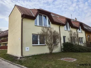 Prodej bytu 2+kk, Rajhrad, Komenského, 49 m2
