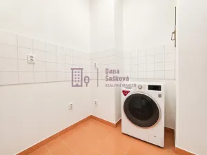 Pronájem bytu 2+kk, Jindřichův Hradec - Jindřichův Hradec I, Komenského, 70 m2