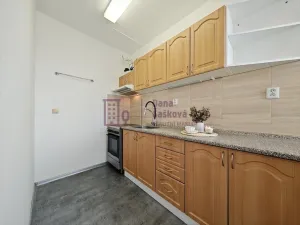 Pronájem bytu 3+1, Jindřichův Hradec - Jindřichův Hradec III, sídliště Vajgar, 68 m2