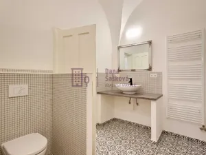 Pronájem bytu 2+1, Jindřichův Hradec - Jindřichův Hradec I, nám. Míru, 71 m2