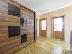 Prodej bytu 4+1, Sokolov, Alšova, 82 m2