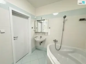 Pronájem bytu 2+kk, Praha - Letňany, Pavla Beneše, 60 m2