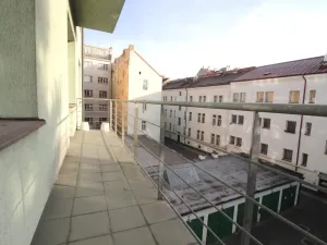 Pronájem kanceláře, Praha - Smíchov, Bozděchova, 106 m2