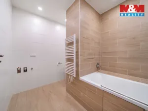 Prodej bytu 3+kk, Praha - Prosek, Veltruská, 54 m2