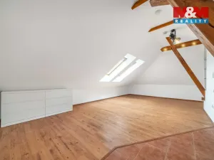 Prodej bytu 1+kk, Mníšek pod Brdy, 5. května, 55 m2