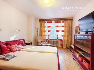 Pronájem bytu 2+kk, Praha - Vinohrady, Vinohradská, 51 m2