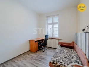 Prodej bytu 3+1, Opava, Komenského, 69 m2