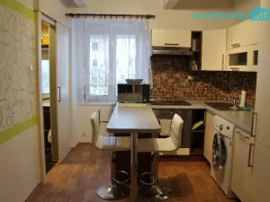 Pronájem bytu 2+kk, Karlovy Vary, Sokolovská, 44 m2
