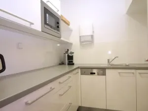 Pronájem kanceláře, Praha - Smíchov, Bozděchova, 213 m2