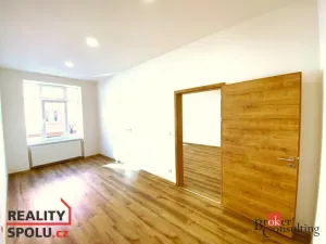 Pronájem bytu 2+1, Opava - Město, Kolářská, 63 m2