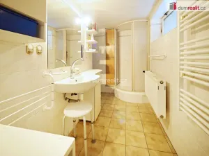 Prodej rodinného domu, Libiš, B. Němcové, 150 m2