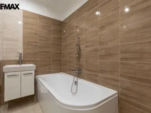 Pronájem bytu 2+kk, Litvínov - Horní Litvínov, Ladova, 58 m2