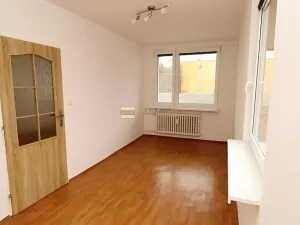 Pronájem bytu 3+1, Praha - Motol, Hennerova, 75 m2