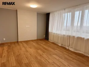 Prodej bytu 3+1, Praha - Michle, Pod dálnicí, 72 m2