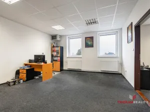 Pronájem kanceláře, Hradec Králové - Rusek, Černilovská, 243 m2