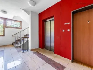 Pronájem bytu 2+1, Praha - Smíchov, Na Císařce, 81 m2