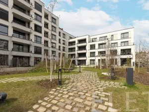 Pronájem bytu 2+kk, Praha - Nusle, Muzikova, 66 m2