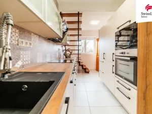 Prodej vícegeneračního domu, Vrcovice, 296 m2