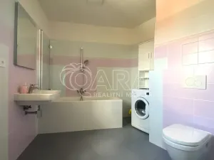 Pronájem bytu 2+kk, Brno, Hrozňatova, 72 m2