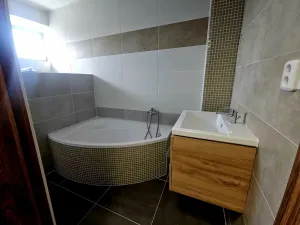 Prodej bytu 3+1, Kladno, Kordačova, 77 m2