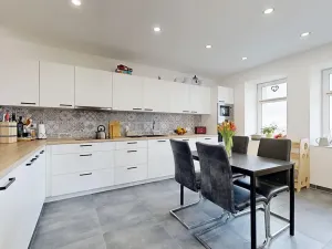 Prodej rodinného domu, Hradešín, 207 m2