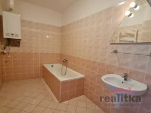 Pronájem bytu 3+kk, Opava - Město, Ostrožná, 110 m2