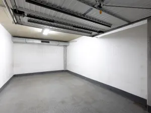 Prodej garáže, Praha - Smíchov, Tomkova, 19 m2