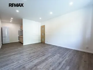 Pronájem bytu 2+kk, Odolena Voda, V Malém háji, 48 m2