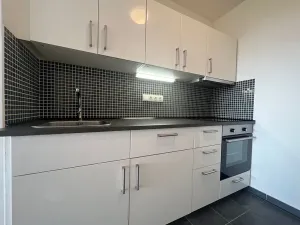 Pronájem bytu 2+kk, Praha - Řepy, Bazovského, 43 m2