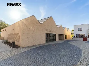 Prodej vily, Praha - Lysolaje, K Housličkám, 310 m2