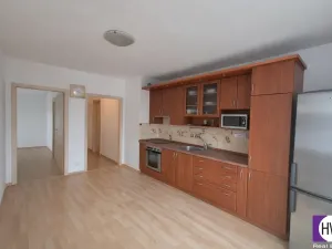 Prodej bytu 2+1, Praha, Na Harfě, 95 m2