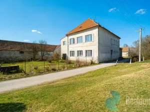 Prodej rodinného domu, Kaplice - Rozpoutí, 330 m2