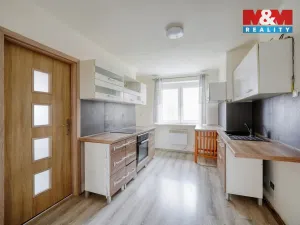 Prodej bytu 3+1, Mariánské Lázně - Úšovice, Ke Kasárnům, 63 m2