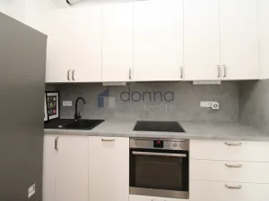 Pronájem bytu 2+kk, Praha, Na pecích, 48 m2