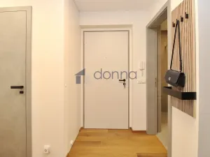 Pronájem bytu 3+kk, Praha, Křižíkova, 105 m2