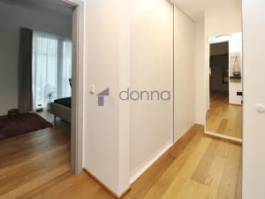 Pronájem bytu 3+kk, Praha, Křižíkova, 105 m2