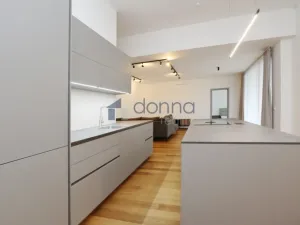 Pronájem bytu 3+kk, Praha, Křižíkova, 105 m2