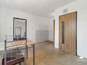 Prodej bytu 2+1, Hlohová, 64 m2
