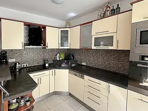 Pronájem bytu 1+kk, Praha - Kamýk, Novodvorská, 49 m2