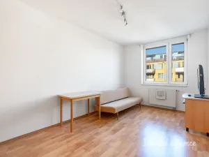 Pronájem bytu 3+kk, Praha - Letňany, Bechlínská, 68 m2