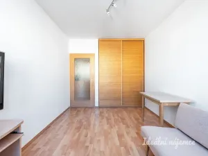 Pronájem bytu 3+kk, Praha - Letňany, Bechlínská, 68 m2