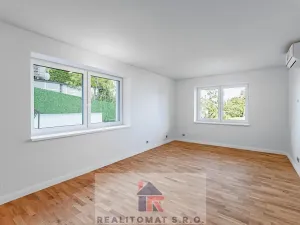 Prodej kanceláře, Praha - Komořany, Pod lesem, 440 m2