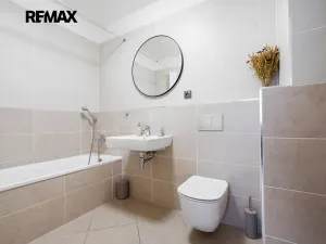 Pronájem bytu 3+kk, Praha - Hloubětín, U Elektry, 80 m2