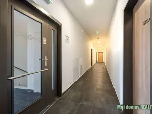 Pronájem bytu 2+kk, Praha - Hloubětín, Laponská, 49 m2