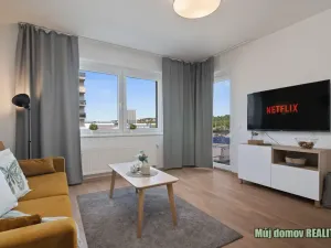 Pronájem bytu 2+kk, Praha - Hloubětín, Laponská, 49 m2