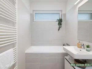 Pronájem bytu 2+kk, Praha - Hloubětín, Laponská, 49 m2